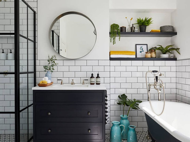 Victorian terrace bathroom with shower